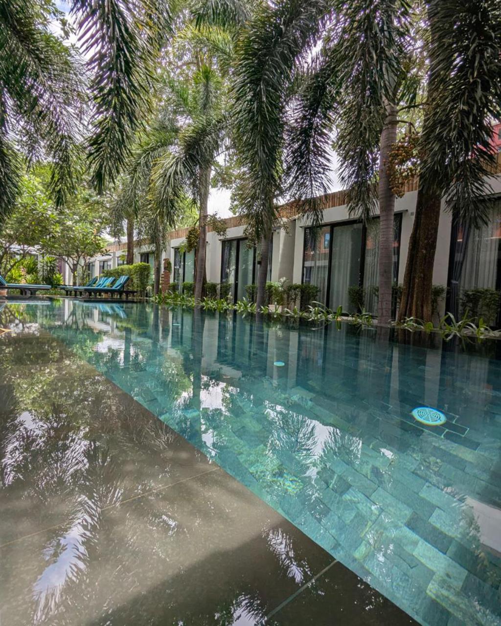 Tunnel Urban Retreat Hotell Siem Reap Exteriör bild